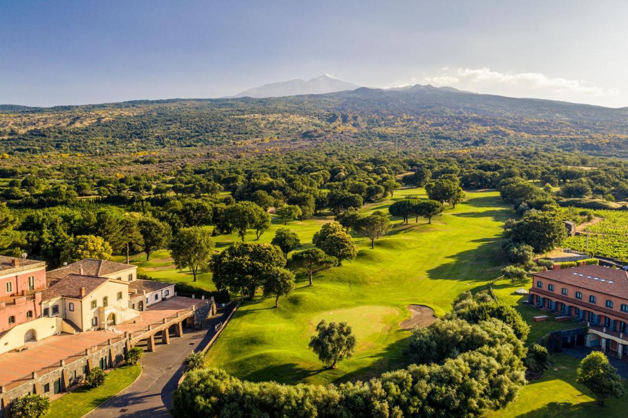 Il Picciolo Etna Golf Resort & Spa Castiglione De Sicilia Buitenkant foto